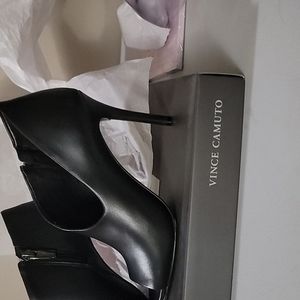 heels-never been worn